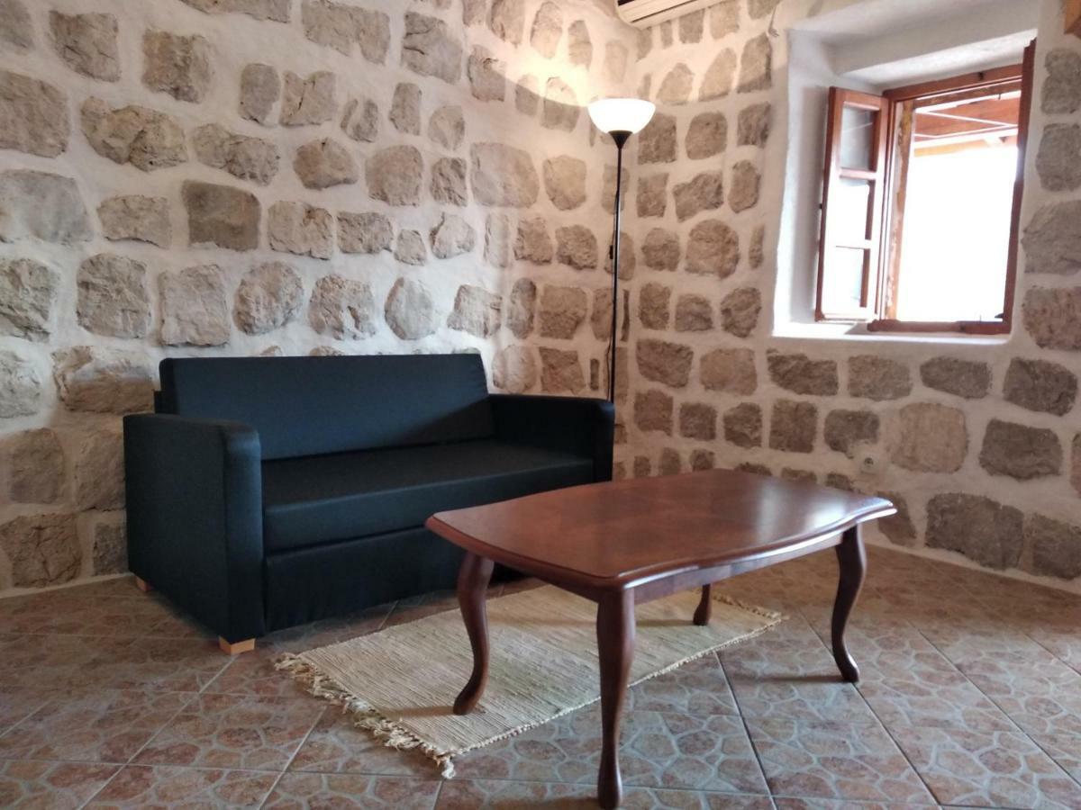 Old House Perast 아파트 외부 사진